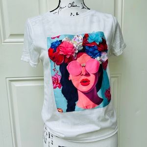 Heart and Arrow  embellished T-Shirt SZ  Medium , NWT runs small.